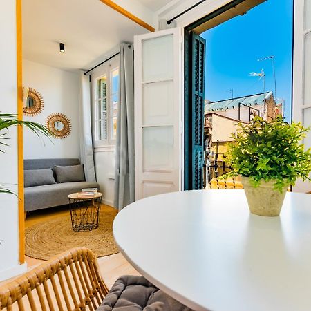 R&B Mila Apartment Барселона Екстериор снимка